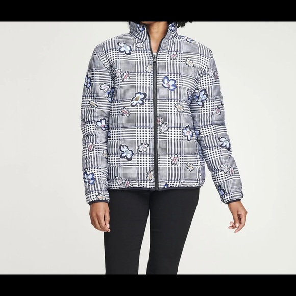 Vera Bradley Reversible Puffer Jacket in Bedford Plaid Size M NWT - Picture 5 of 7